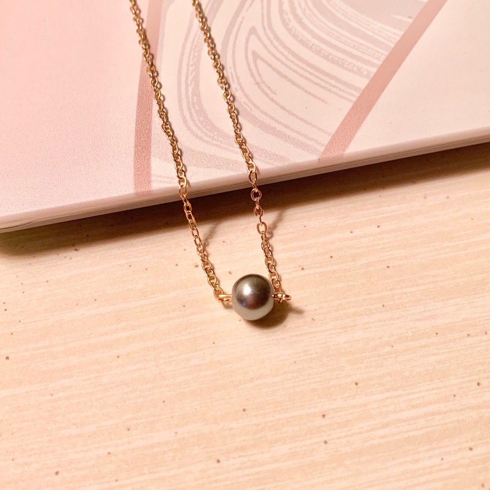 Gold Grey Pearl Choker Necklace